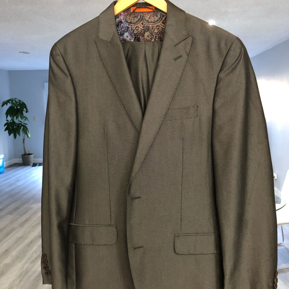 Tallia 40R suit